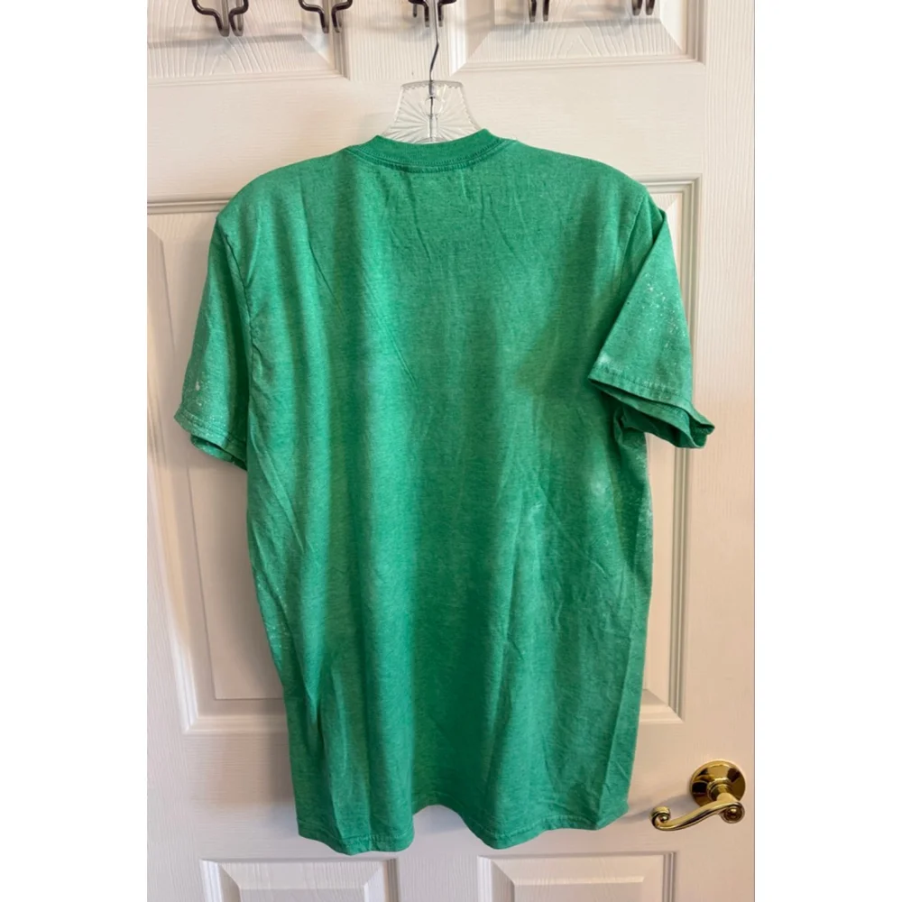Christmas Tee Size M “Friends” Elf, Home Alone, Clark Griswold, Ralphie, Grinch - Picture 2 of 6